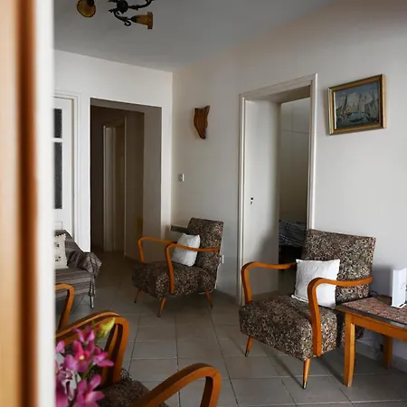 Themishouse * Omodos