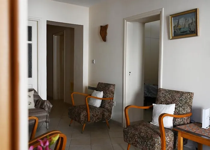 Themishouse * Omodos