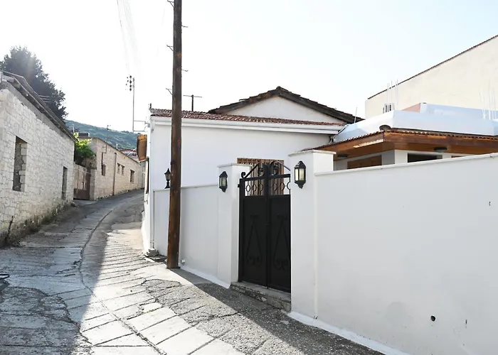 Themishouse Όμοδος